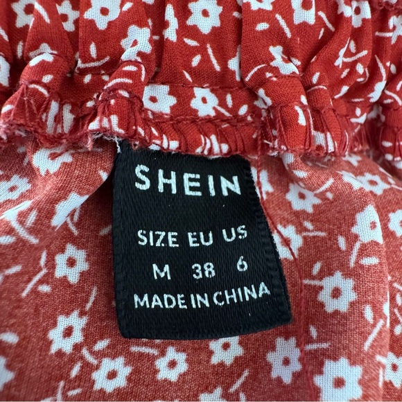 SHEIN Red Floral Skirt Tired Mini Lightweight Fairy Size M - Picture 6 of 7
